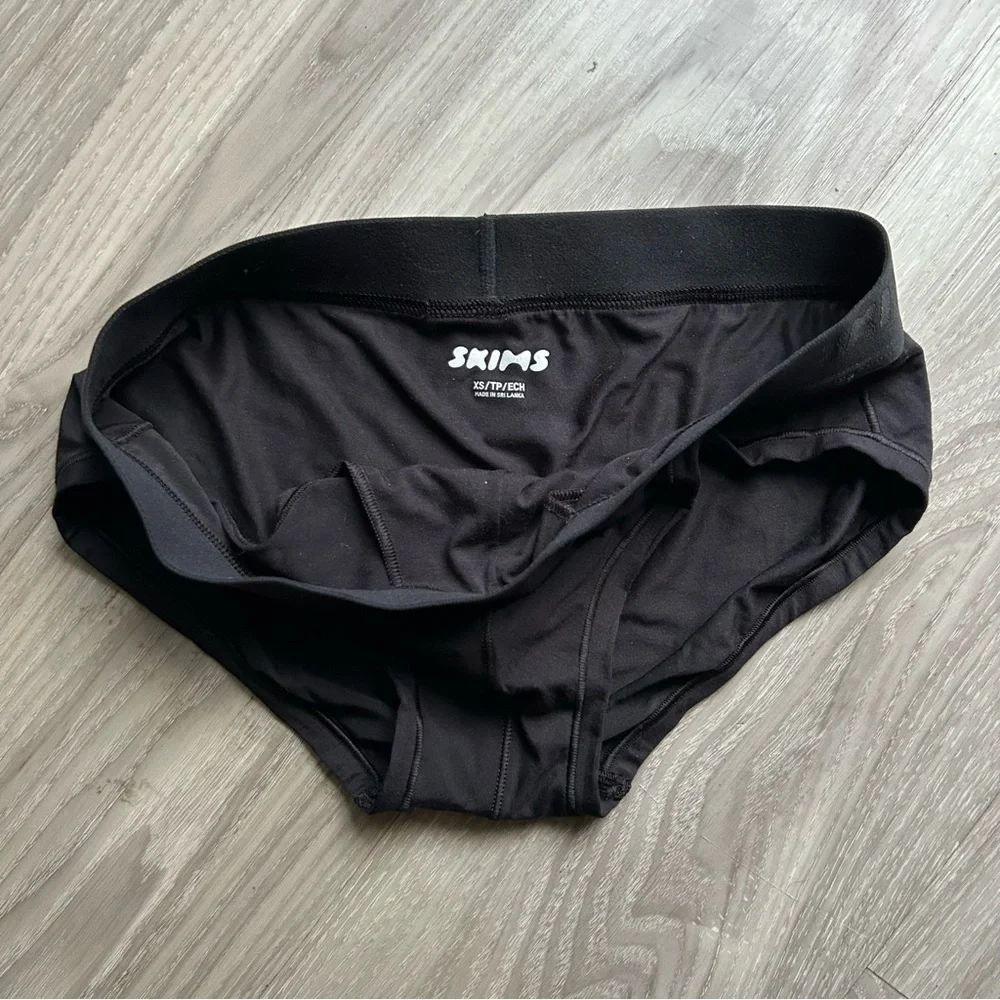SKIMS | Men's Brief in Obsidian Blue (XS)